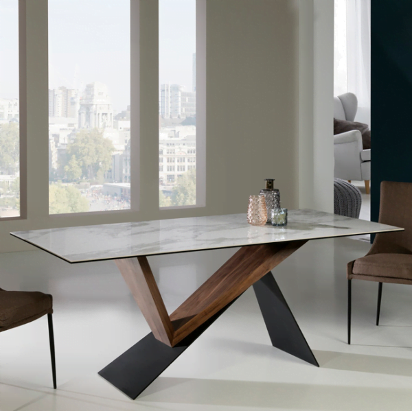 Noa Dining Table