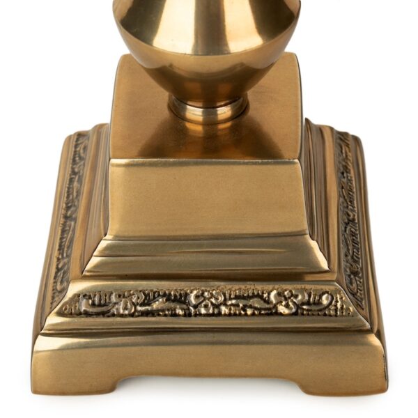 Windsor antique brass table lamp